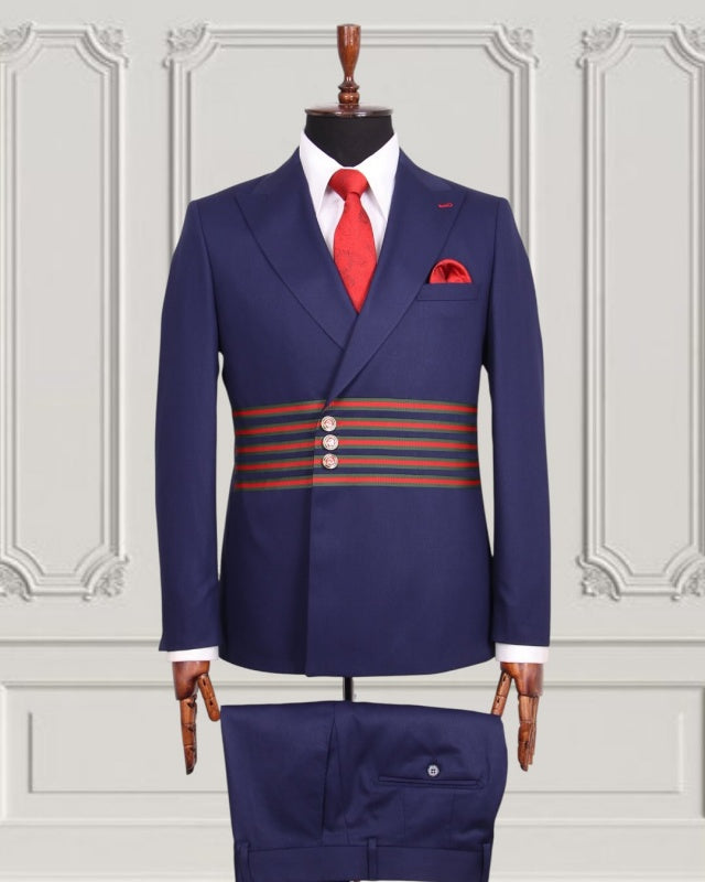 Chic Dark Blue Peaked Lapel Best Fitted Prom Suits With Webbing