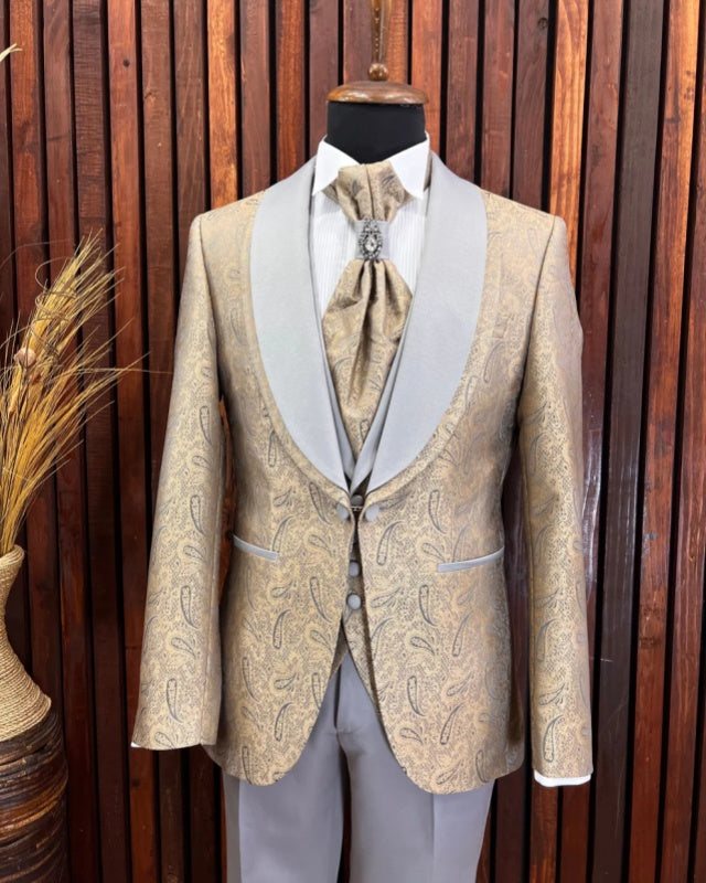 Glamorous Khaki Jacquard 3 Pieces Shawl Lapel Wedding Suit