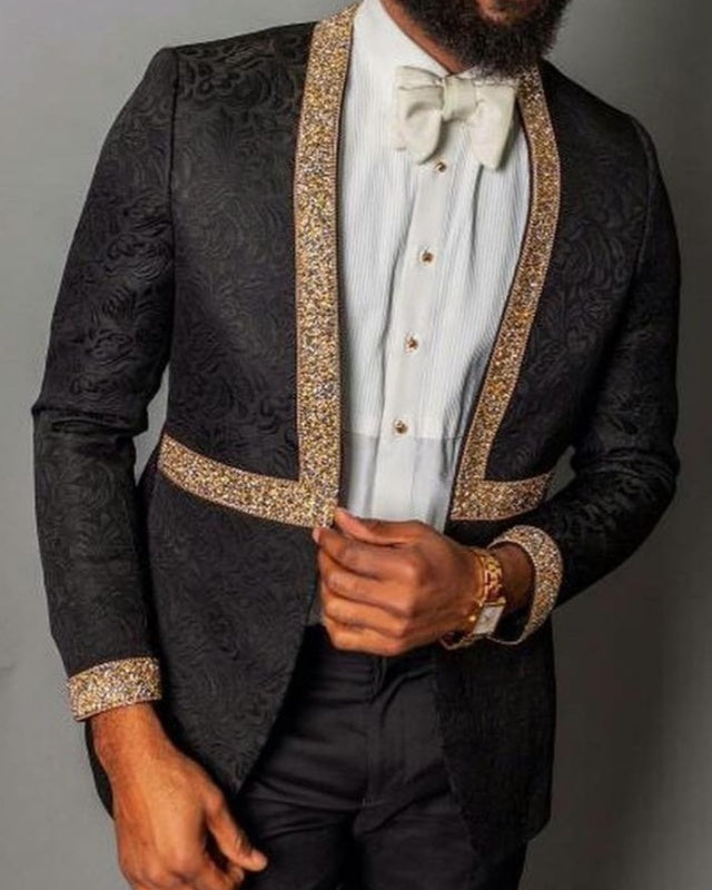 Handsome Black Jacquard Shawl Lapel Wedding Suits With Webbing