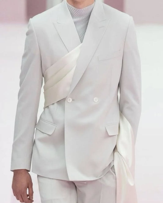 Fashion White Double Breasted Prom Suits With Satin Belt