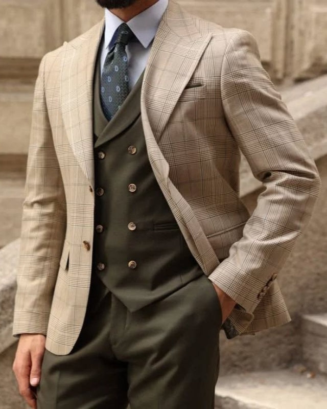Modern Khaki 3 Pieces Plaid Prom Suits With Waistcoat