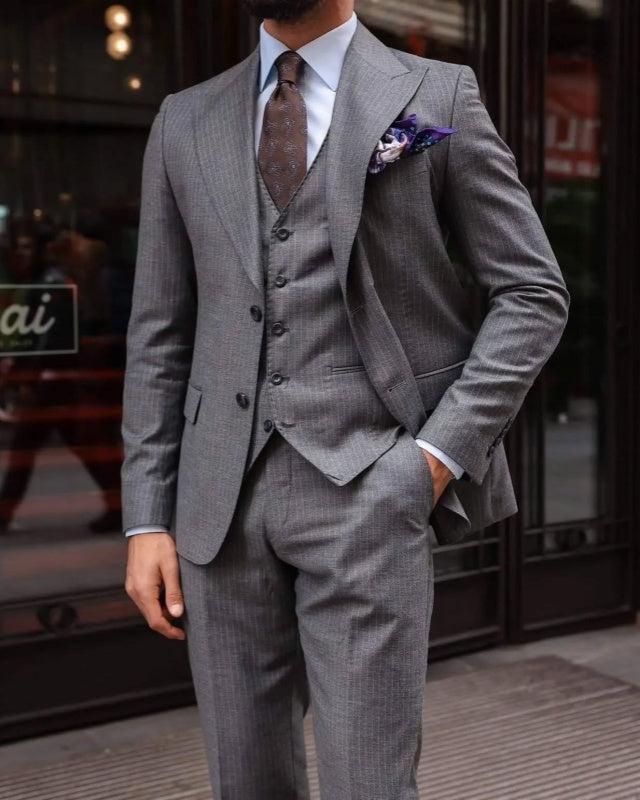 Classy Gray 3 Pieces Pinstriped Peaked Lapel Business Suits