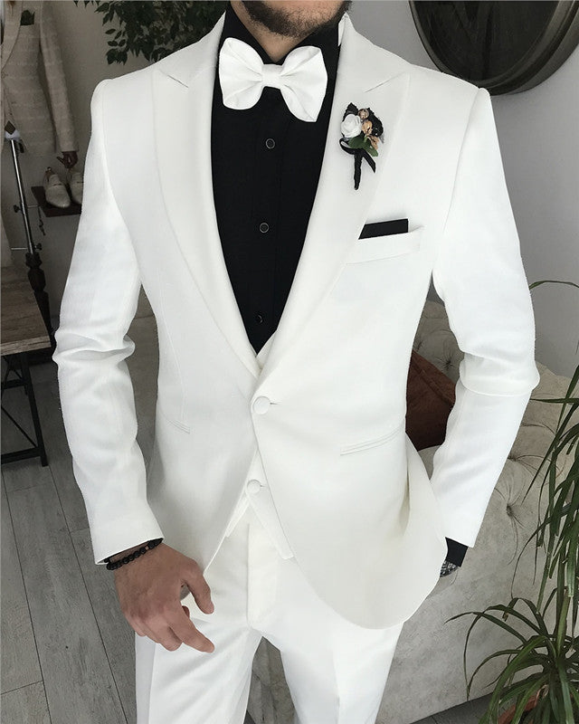 Simple White Three Pieces Best Fitted Peaked Lapel Wedding Men Suit