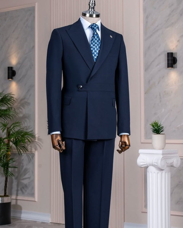 Modern Navy Blue Peaked Lapel Close Fitting Business Suit