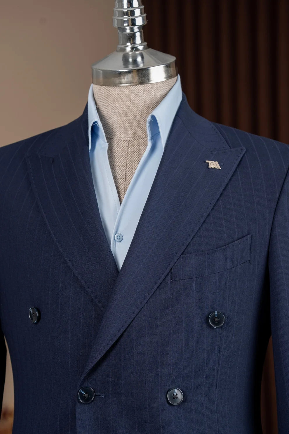 Elegant Dark Navy Peak Lapel Double Breasted Striped Men Suits