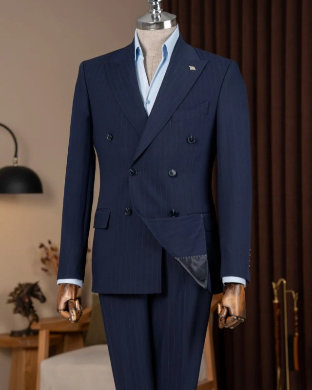 Elegant Dark Navy Peak Lapel Double Breasted Striped Men Suits