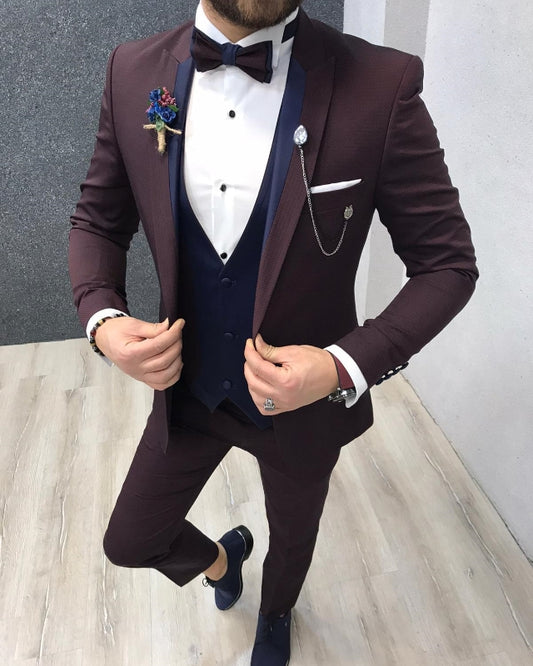 Chic Brown Slim Fit Three pieces Peaked Lapel Prom Men Suits