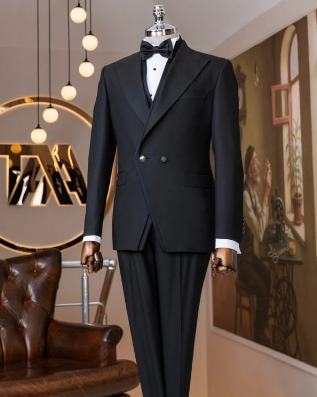 Modern Black Double Breasted Peaked Lapel Prom Men Suit