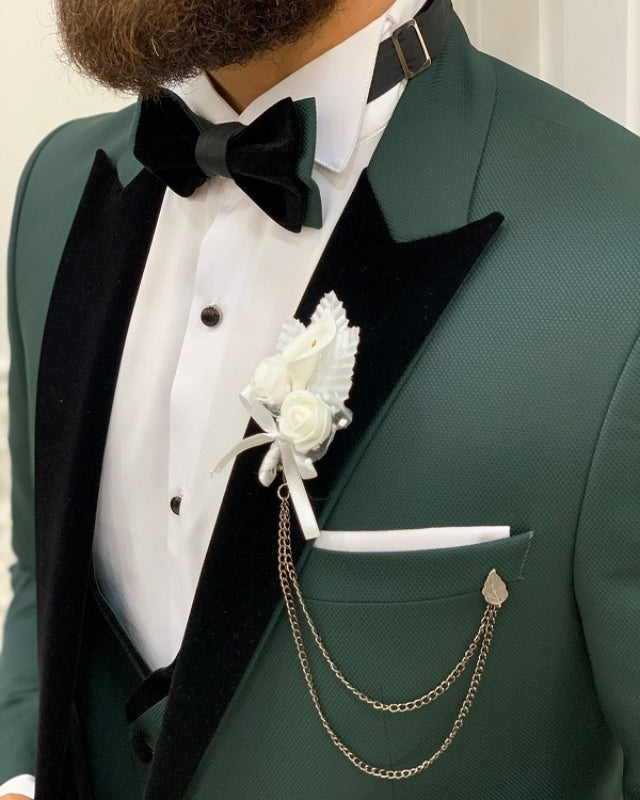 Modern Dark Green Best Fitting Three Pieces Peaked Lapel Prom Men Suits