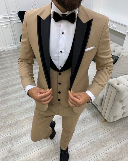 Fashion Khaki Close Fitting Three Pieces Peaked Lapel Prom Men Suits
