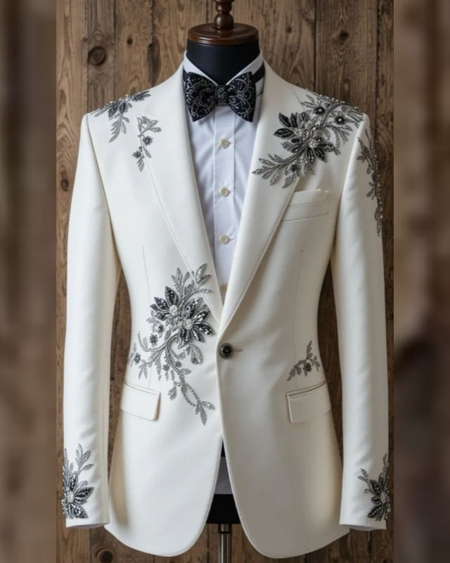 Glamorous White Peaked Lapel Slim Fit Prom Suit With Appliques