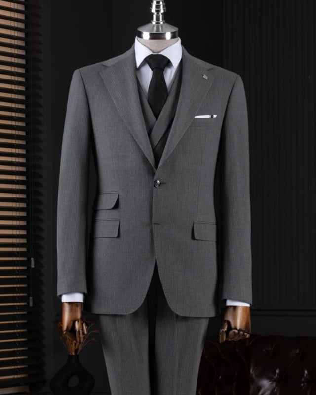 Fashion Dark Gray Striped 3 Pieces Notched Lapel Men Suits for Business
