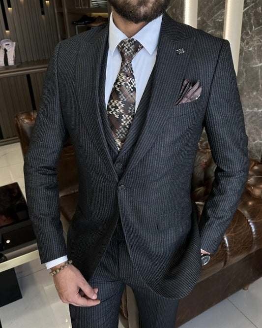 Augus Bespoke Black Peaked Lapel Three Pieces Business Suits