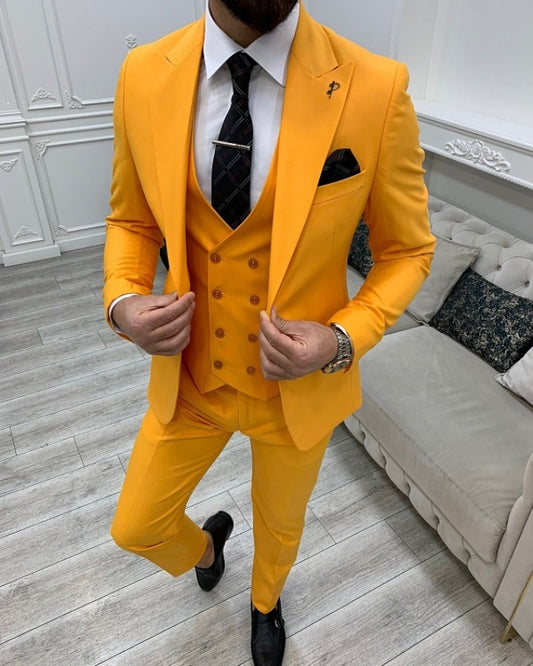 Handsome Yellow Slim Fit Three Pieces Peaked Lapel Prom Men Suits