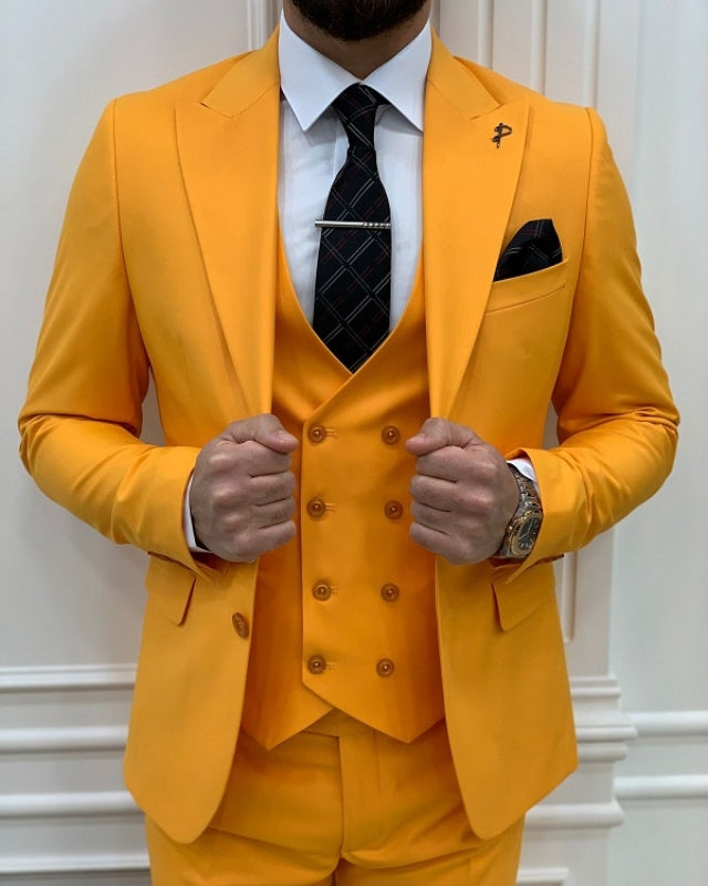Handsome Yellow Slim Fit Three Pieces Peaked Lapel Prom Men Suits