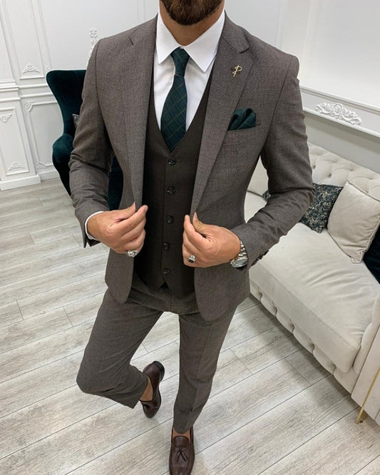 Handsome Coffee Best Fitting Three Pieces Notch Lapel Business Men Suits