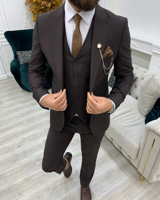 Newest Chocolate Slim Fit Three Pieces Peaked Lapel Business Men Suits