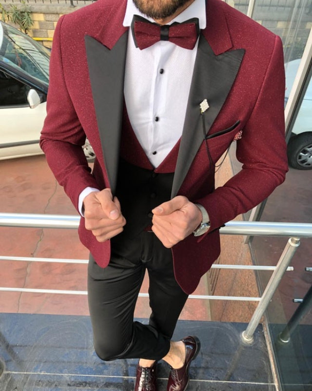 Bling Red Best Fitting Three Pieces Peaked Lapel Prom Men Suits