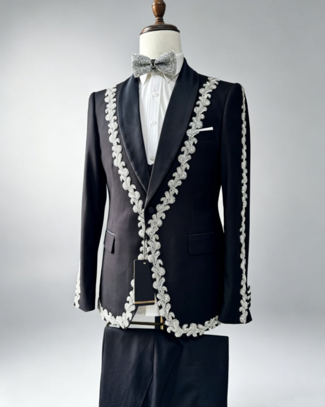 Chic Black 3 Pieces Shawl Lapel Appliques Wedding Men Suits